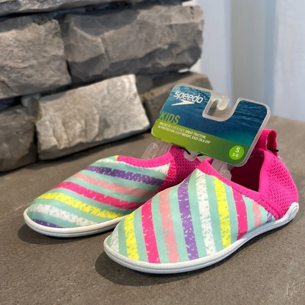 Speedo UV protection multicolor water shoes,slip on,pull tab,tread,lightweight